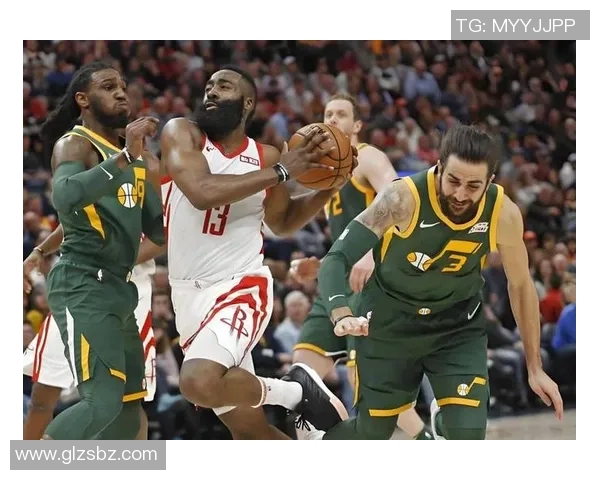 08年季后赛火箭与爵士的激烈对决回顾与精彩瞬间解析