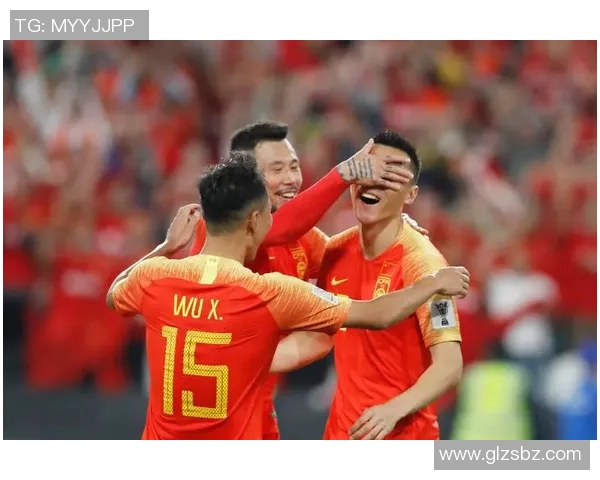 中国男足迎战泰国队期待逆袭展现实力与风采